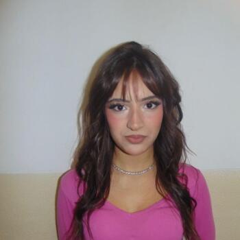 Babysitter in Pincara: Hajar