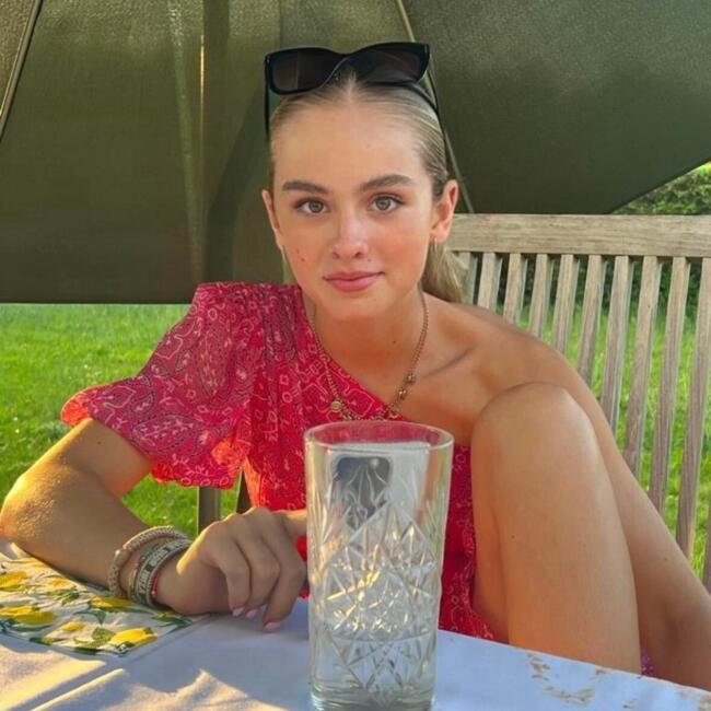 Babysitter in Deinze: Anna-lucia