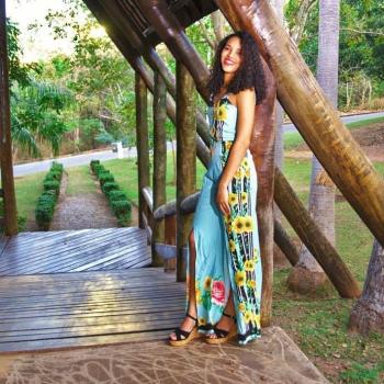 Babysitter in Cuiabá: Dayane