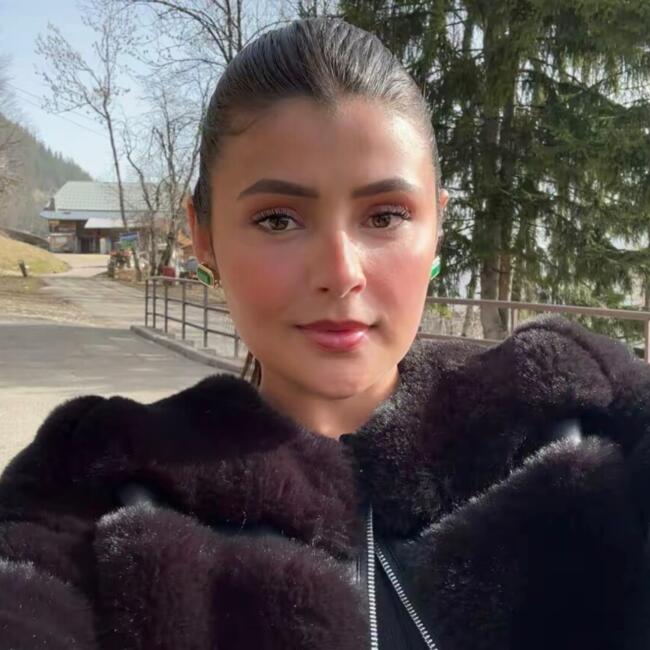 Babysitter in Paris: Nathany