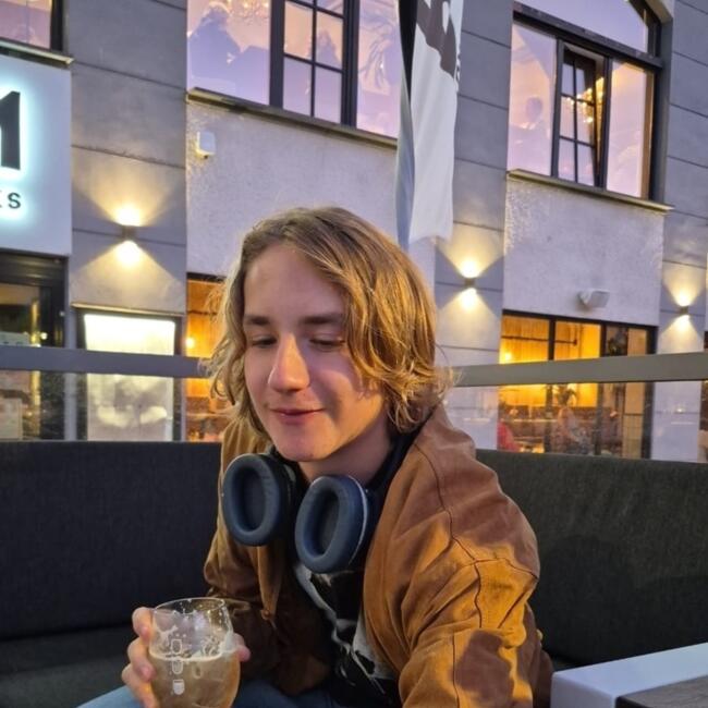 Babysitter in Mechelen: Emanuel