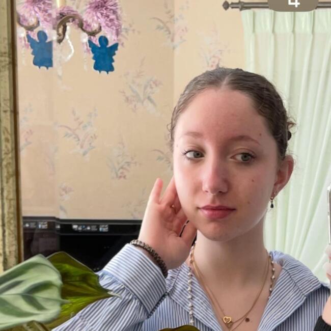 Babysitter in Loiré: Laina