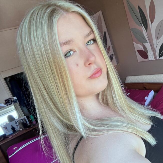 Babysitter in Cardiff: Courtney