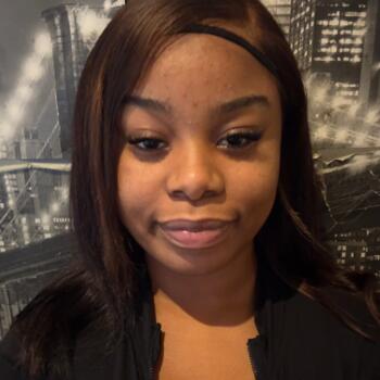 Babysitter in Croydon: Mikyelah