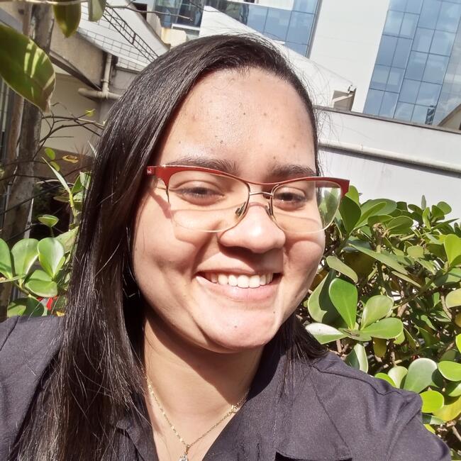 Babysitter in São Paulo: Bruna
