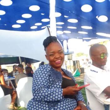 Babysitting job in Germiston: babysitting job Ntlogeleng whity