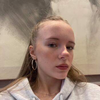 Babysitter in Courbevoie: Maryna