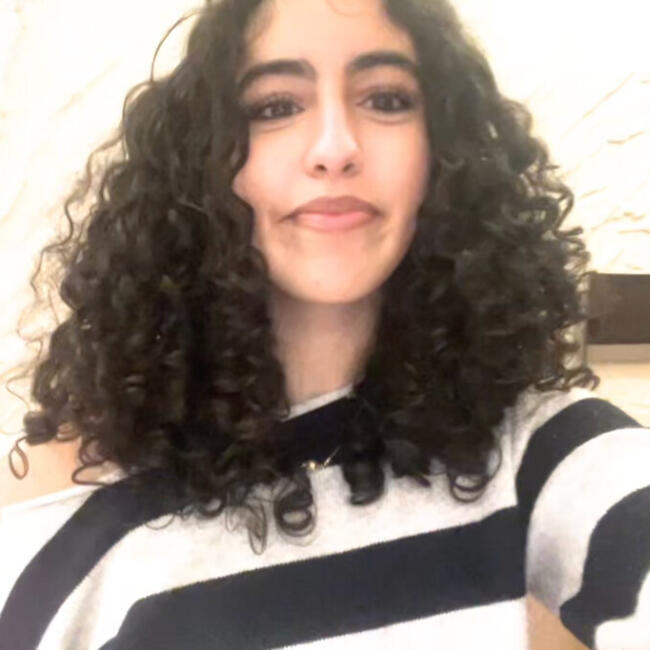 Babysitter in Ixelles/Elsene: Ines