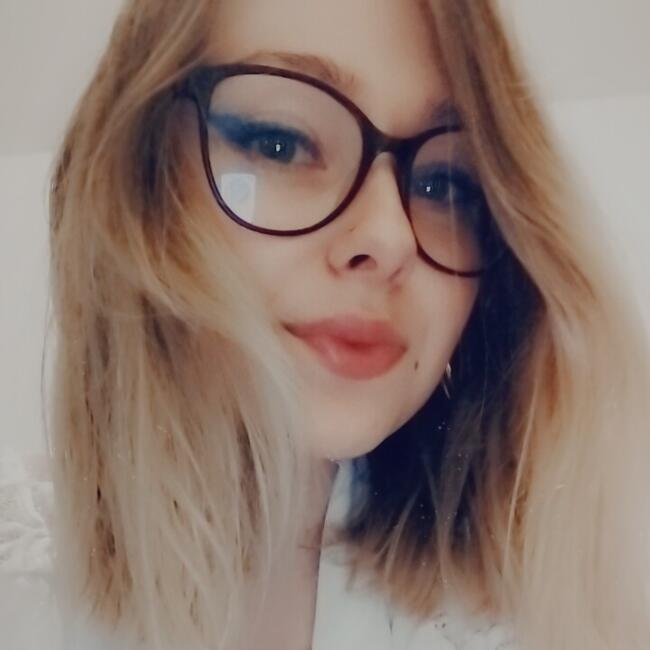 Babysitter in Notre-Dame-de-l'Isle: Oceane