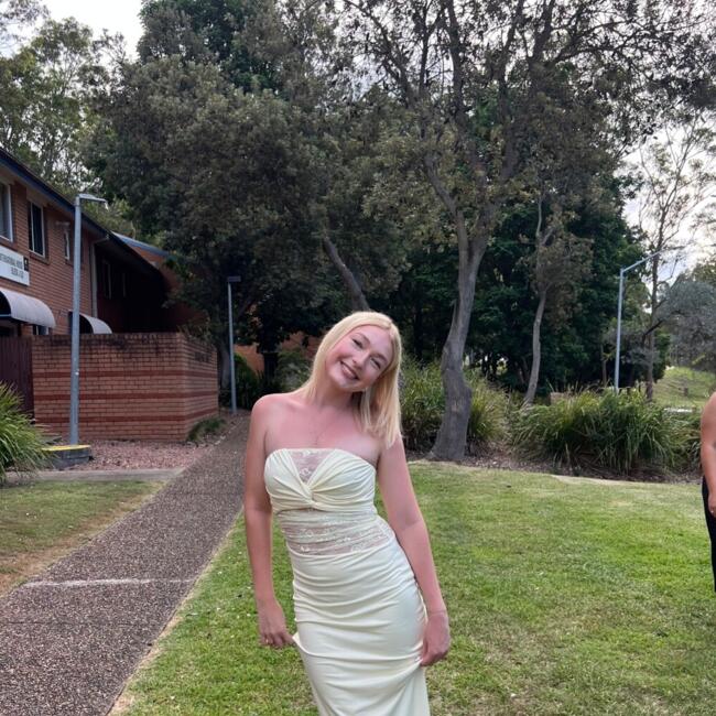 位於纽卡斯尔的臨時保母: Chloe