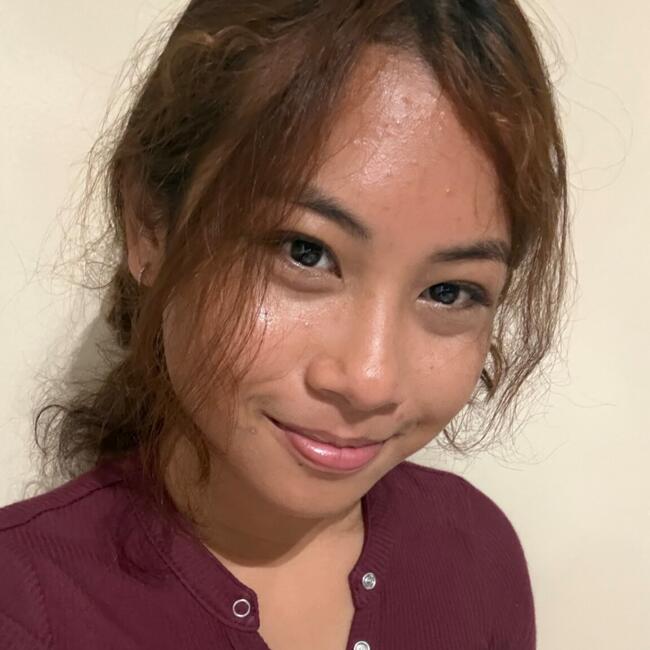 Babysitter in Singapore: Cahya