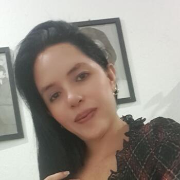 Niñera Neiva: KAREN LIZETH GARZON
