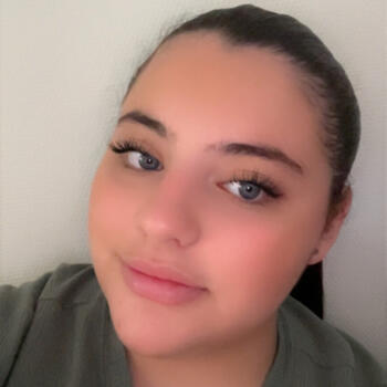 Babysitter in Marseille: Lea