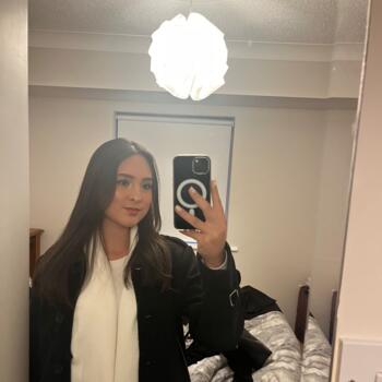 Babysitter in Galway: Camila