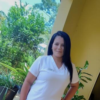 Babysitter in Petrópolis: Mariane