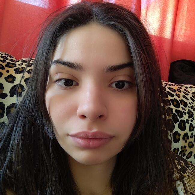 Babysitter in Uberlândia: Ludmilla