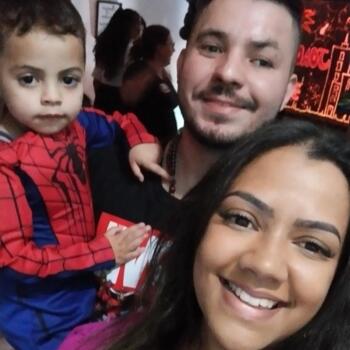 Emprego de babá em Embu das Artes: Sabrina