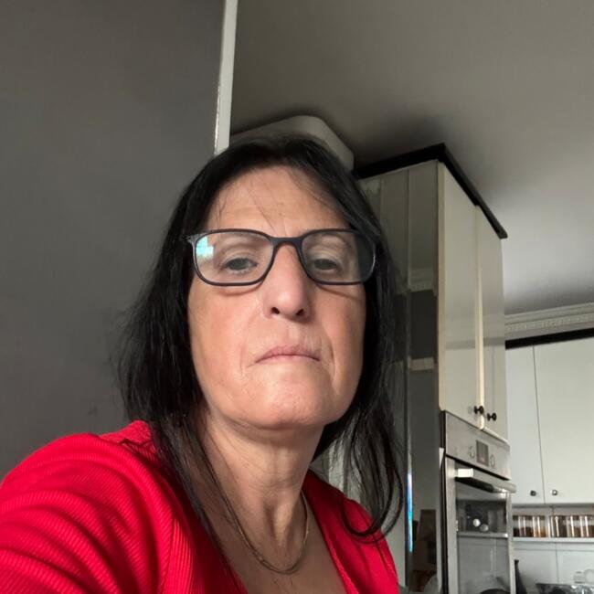 בייביסיטר ב- תל אביב-יפו: ריקי