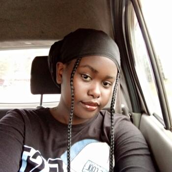 Babysitter in Nairobi: Shee