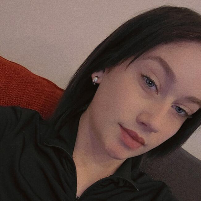 Babysitter in Mons: Megane