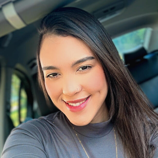 Babysitter in Carrigaline: Mirelly