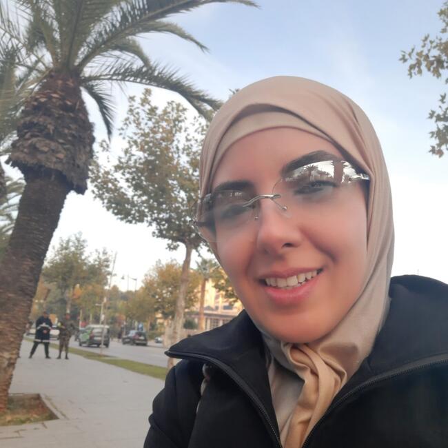 جليسة أطفال في فاس: Mahacine