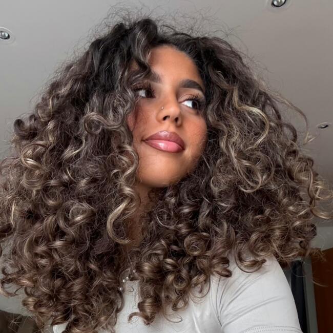 Babysitter in Brüssel: Nour