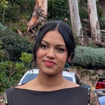 Babysitter Cape Town: Azraa