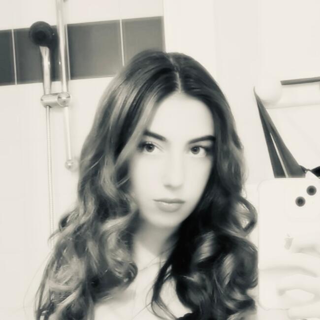 Babysitter in Saint-Paul-lès-Dax: Sydney