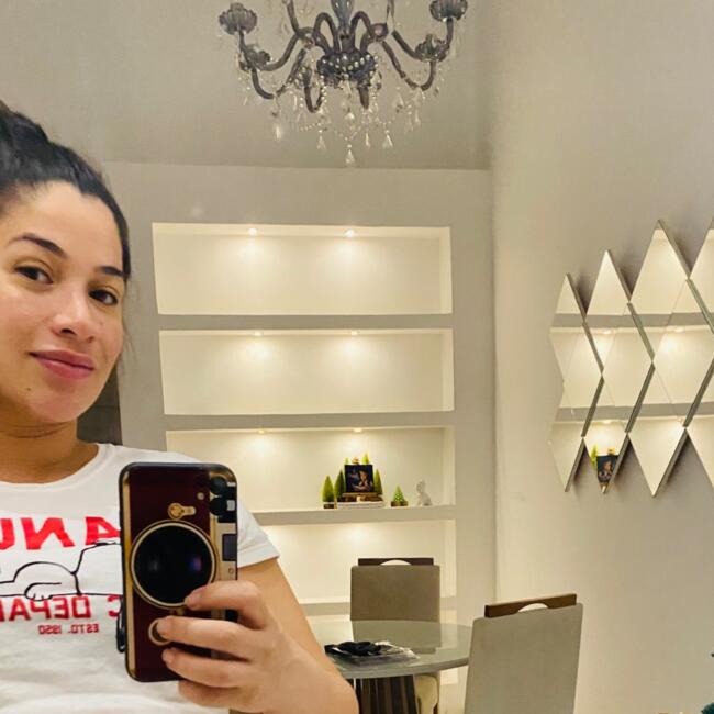 Emprego de babá em Porto Velho: Eline