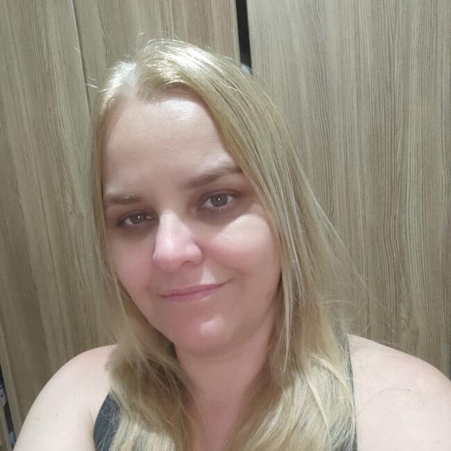 Babysitter in São Paulo (São Paulo): Elaine