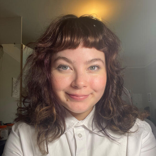 Babysitter in New Westminster: Isabelle