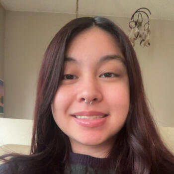 Baby-sitter in Calgary: Indica