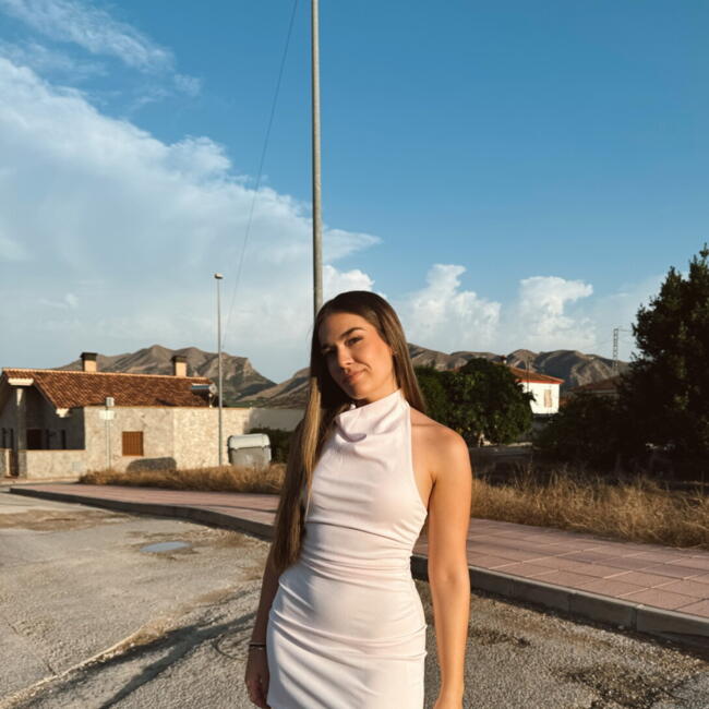 Canguro en Murcia: Claudia