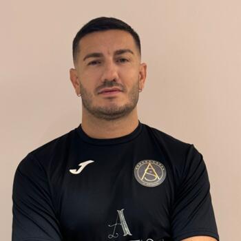 Lavoro per babysitter a Riccione: lavoro per babysitter Roberto