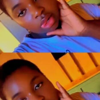 Babysitter in Strand: Privilege