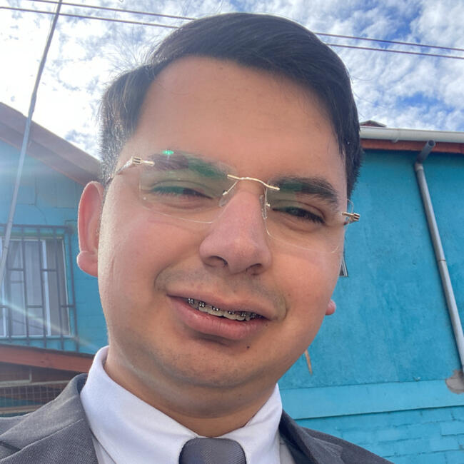 Niñera en Buin: Thomas Gallardo Saldaño