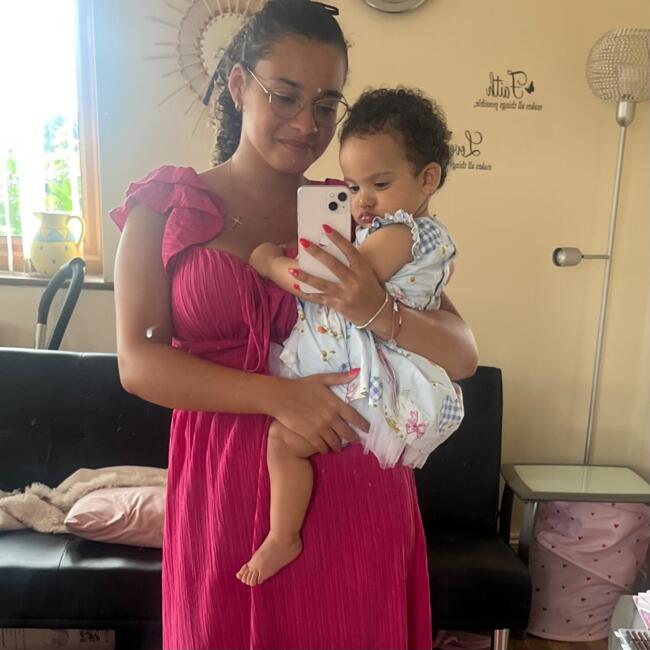 Babysitter in London: Brenda