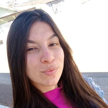 Babá em Laguna: Micaella
