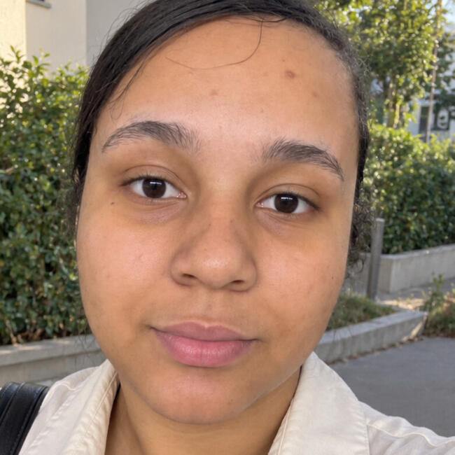 Babysitter in Uster: Estrella