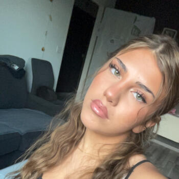 Babysitter in Vienna: Lila