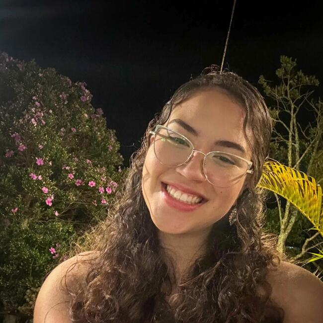 Babysitter in Bragança Paulista: Beatriz