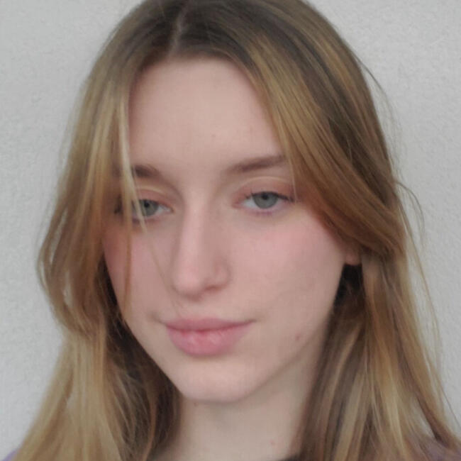 Babysitter in Bayonne: Clémentine