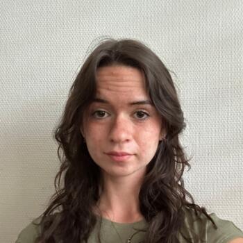 Babysitter in Veyrier GE: Adriana