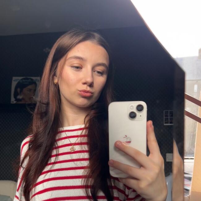 Babysitter in Methil: Laila