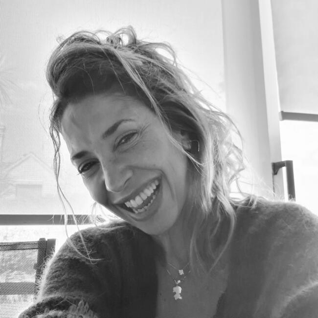 Babysitting job in Moreno: Marcela