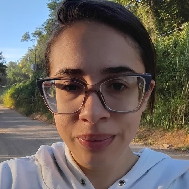 Babá em Vinhedo: Ana carolina