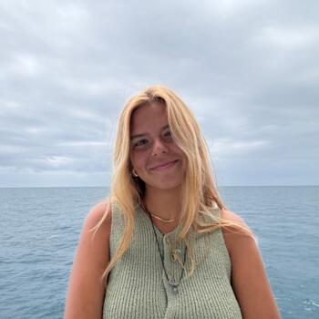 Babysitter em Gold Coast: Leyre