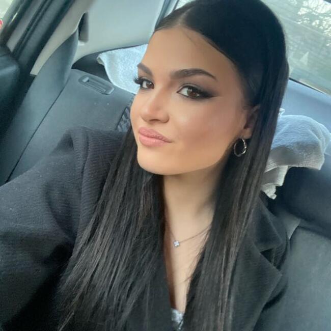 Babysitter in Belgrade: Anja