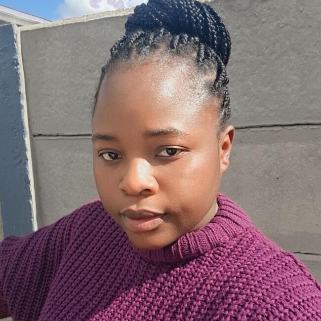 Babysitter in Cape Town: Leticia